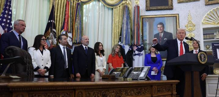 Who Fainted in the Oval Office? Inside the Shocking Moment at the White House