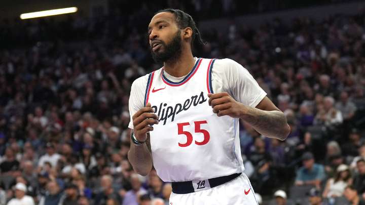 Clippers’ Derrick Jones Jr. out at least 6 weeks with MCL sprain