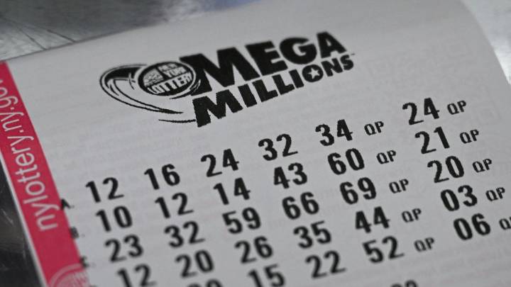 Mega Millions winning numbers for $980M jackpot set to be drawn