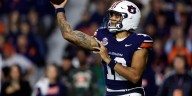 Auburn shuffles QBs as offense stalls in 10