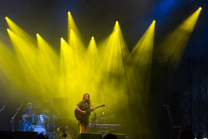 Who Is Singing the National Anthem at Falcons vs. Colts? Net Worth, Personal Life & More About Norma Jean Martine Norma Jean Martine will sing the U.S. National Anthem at Falcons vs. Colts in Berlin’s