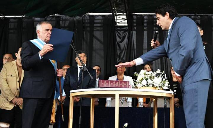 El gobernador Jaldo le tomó juramento a Bruno Romano como nuevo intendente de Alberdi