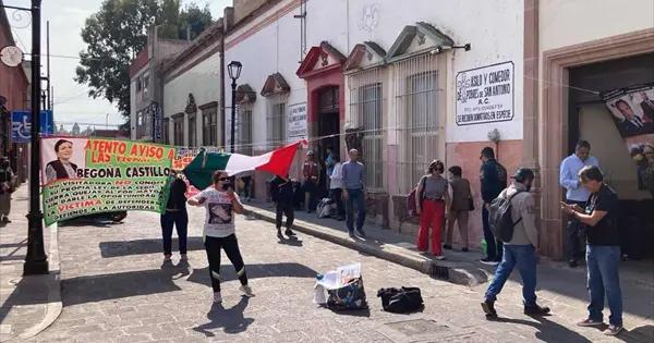 Activistas bloquean Pedro Vallejo; exigen justicia