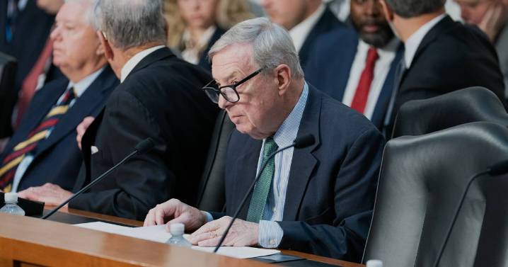 Durbin defends shutdown vote, says it wasn’t coordinated with Schumer
