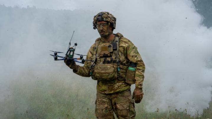 The Army is going to buy a million drones