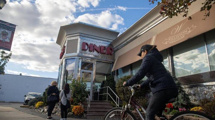 99-year-old Williston Park draws generations of buyers back