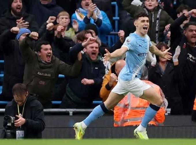 Apurado triunfo del Manchester City 3