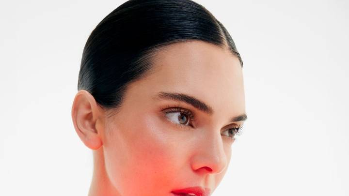 The Red Light Therapy Mask Behind Kendall Jenner’s Undeniable Glow