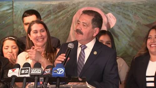 Illinois Rep. Jesús 'Chuy' García faces rebuke in Congress over choice to exit 2026 race, anoint his chief of staff, Patty Garcia