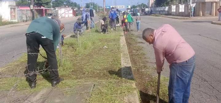 Zulia| Inicia plan de limpieza en la Av. Intercomunal de Cabimas