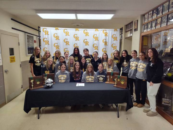 Crestview's Auer heading to Malone University for volleyball