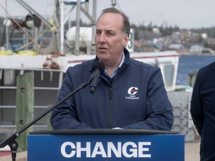 Nova Scotia MP Chris d'Entremont crosses floor from Tories to Liberals on budget day