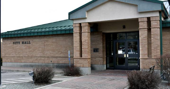 City selects Chronicle as newspaper of record