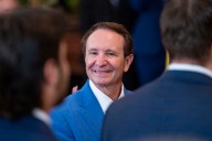 LSU Alum Sets Governor Jeff Landry a Bold Lane Kiffin Ultimatum After Watching Team Train Ex-LSU safety Ryan Clark has set the school on an ultimatum, demanding Jeff Landry to bring a rival coach to r