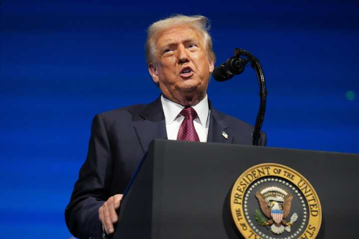 Appeals court revives Trump's effort to remove hush money case to federal court