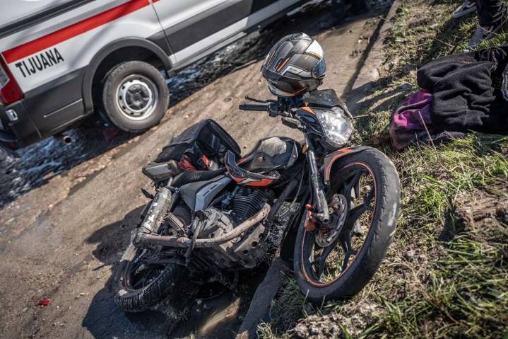 Repartidor Uber es impactado por conductor (también Uber) en blvd. Fundadores