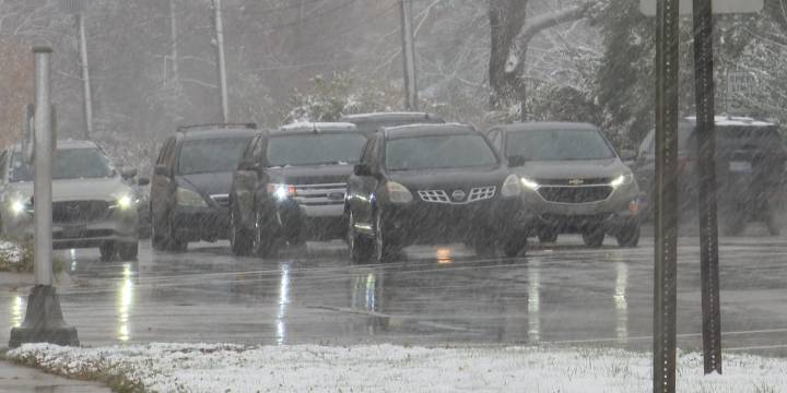 Lansing locals react to Michigan’s first snowfall of the season