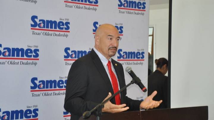 Elegirán a nuevo superintendente del LISD; piden apoyo para la elección