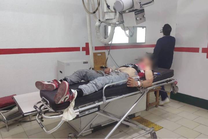 Policías evitan tragedia en Torreón: salvan a joven que intentó quitarse la vida