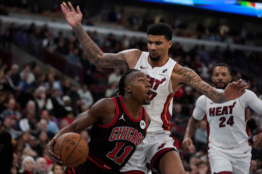 Heat domina 143-107 a Bulls, liderados por 20 puntos y 14 rebotes de Kel'el Ware