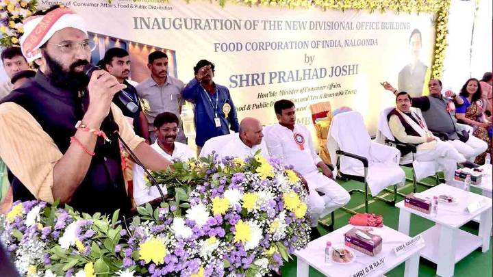 Uttam Kumar Reddy Urges Centre To Clear Dues