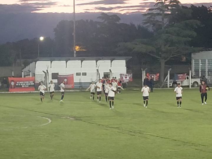 URD – Sarmiento no pudo con Independiente y perdió 2 a 0 / HOY 13