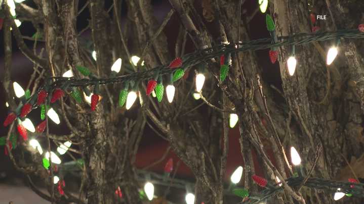 Downtown Macon prepares for holiday crowds, road closures ahead of Christmas Light Extravaganza