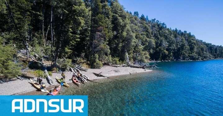 Un adolescente se arrojó al lago Nahuel Huapi para escapar de un intento de linchamiento por robo