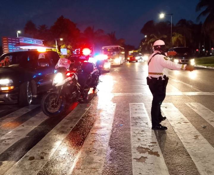 Ciclista pierde la vida en trágico accidente en la Zona Hotelera de Cancún