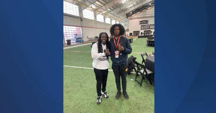 Withrow 2027 WR Charles Alexander Jr. verbally commits to the University of Louisville