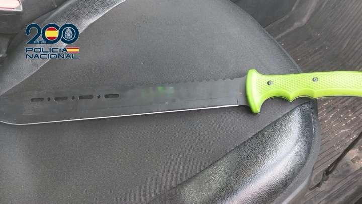 Detenido un hombre en Madrid por amenazar con un machete al entrenador de su hijo por no sacarle a jugar