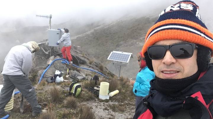 El geólogo que habla con el Nevado del Ruiz: “Un paciente en cuidados intensivos”