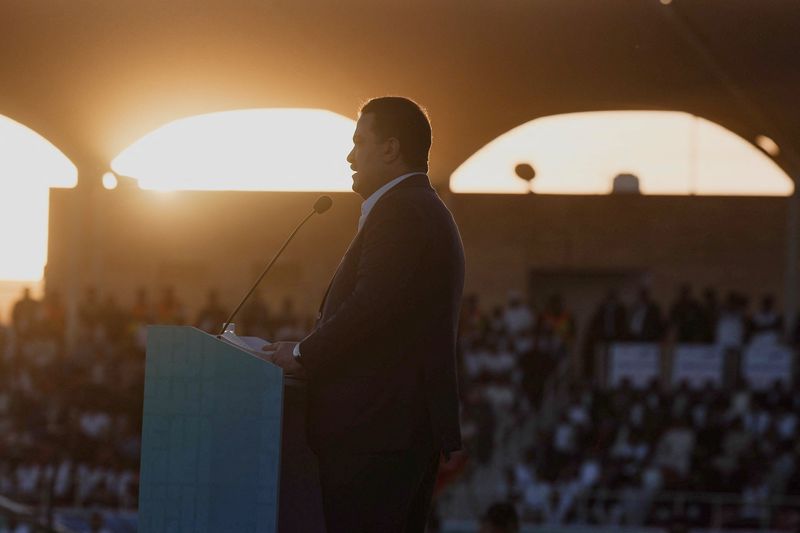 Iraq can disarm factions only when the US withdraws, prime minister says