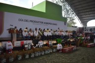 Joaquín Díaz Mena encabeza la conmemoración del Día del Productor Agropecuario en la Feria Yucatán Xmatkuil