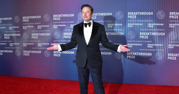 Elon Musk getting $878 billion pay package from Tesla