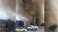 Incendio en Bodega Aurrerá de Puerto Vallarta; vecinos del lugar reportan inmesa columna de humo