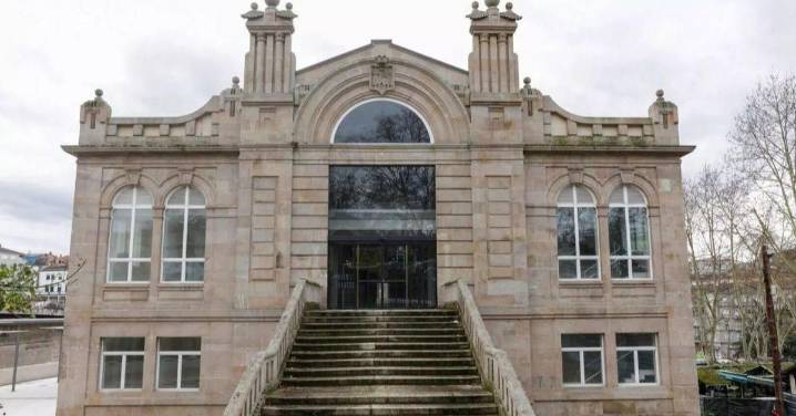 La oposición coincide, Jácome “bloquea” la Plaza de Abastos de Ourense