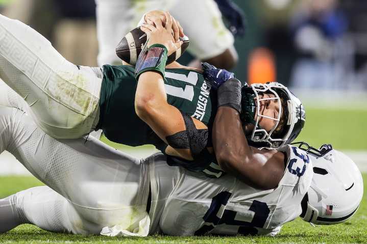 PFF grades, snap counts: Michigan State offense suffers let down in home finale