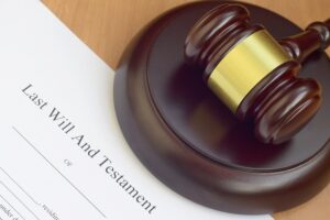 Can you recommend some good online resources for writing a simple will?