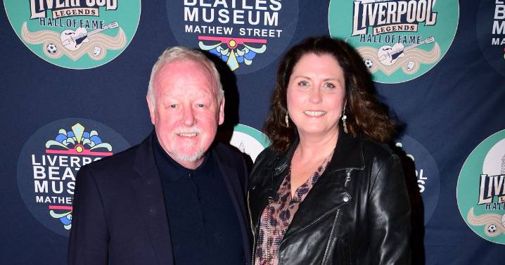 Les Dennis says 'this is my city' as he's proud to be part of Liverpool Legends Hall of Fame