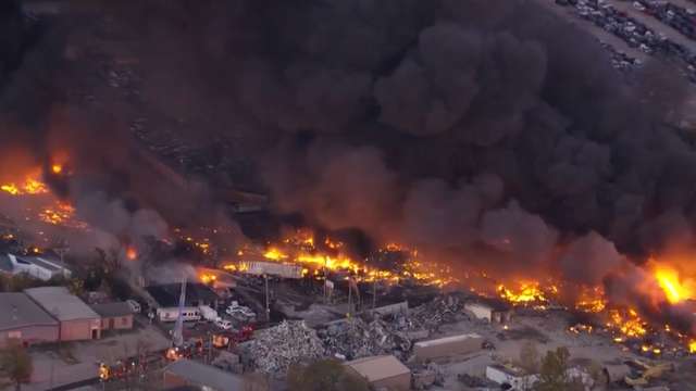 Plane crashes at Louisville's airport, injuries reported