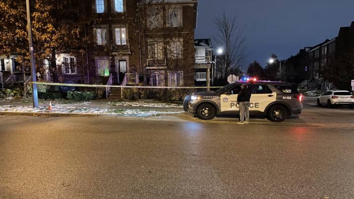 Male shot at North York townhouse complex: police