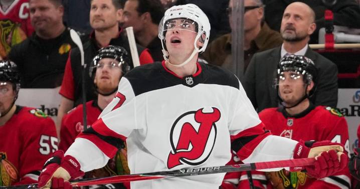 Simon Nemec scores 3rd goal of game in OT as Devils top Blackhawks 4