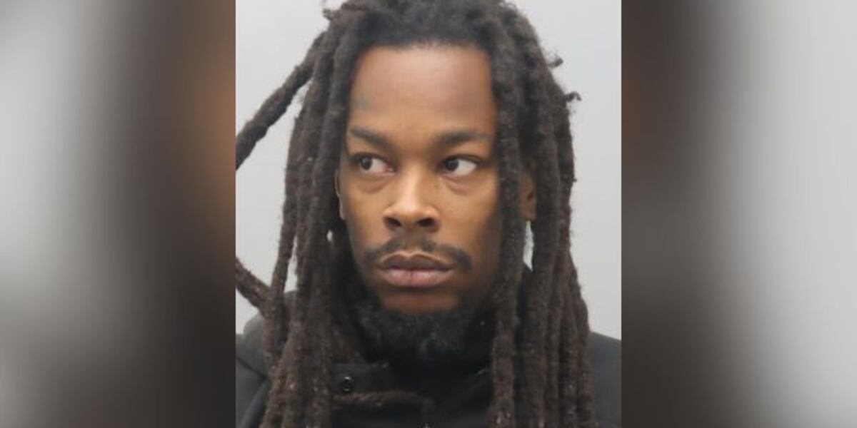 Man charged with having gun at bus terminal in St. Louis County