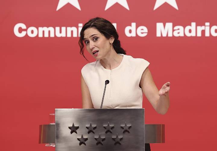 Ayuso carga con todo contra Sánchez y aventura una respuesta desquiciada