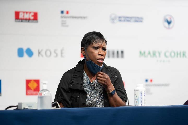 51-Year-Old Olympic Figure Skating Legend Issues Heartfelt Appeal to 700,000 Las Vegas Residents After Medal Theft