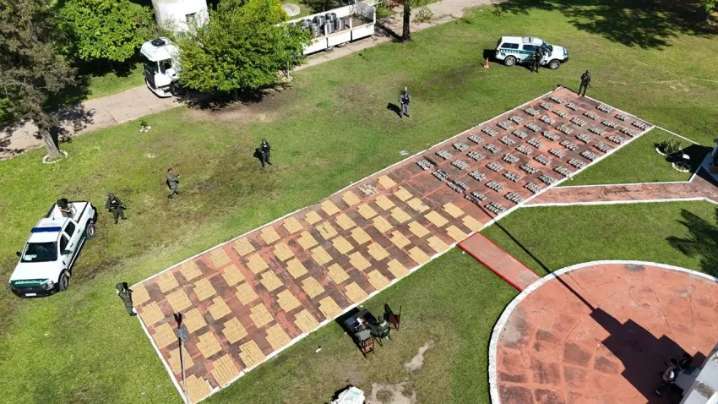 Lapachito: interceptaron más de 2.600 kilos de droga ocultos en una carga de bobinas de alambre