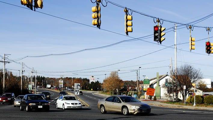 Dartmouth wants MassDOT's help with Route 6 traffic issues