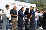 Reconocen a policías municipales por trabajo comunitario en Rinconada Las Torres