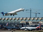 Una amenaza de seguridad contra un vuelo de United Airlines obligó a suspender vuelos en el aeropuerto de Washington DC